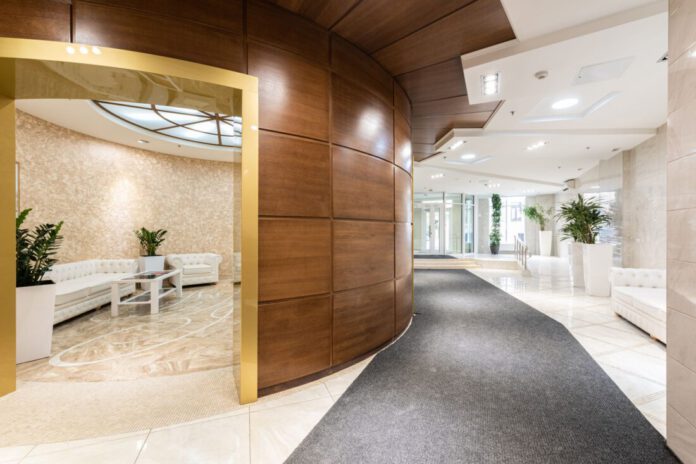Recepción de hotel vacía